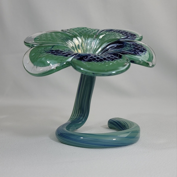 Hand Blown Art Glass Flower Curled Stem - Picture 5 of 16